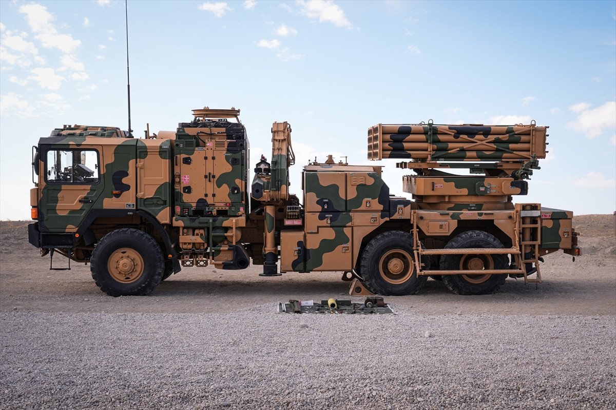 Türk Silahlı Kuvvetleri'nin (TSK) ateş gücünün sergilendiği "Ateş Serbest- 2024" başladı. Tatbikat...