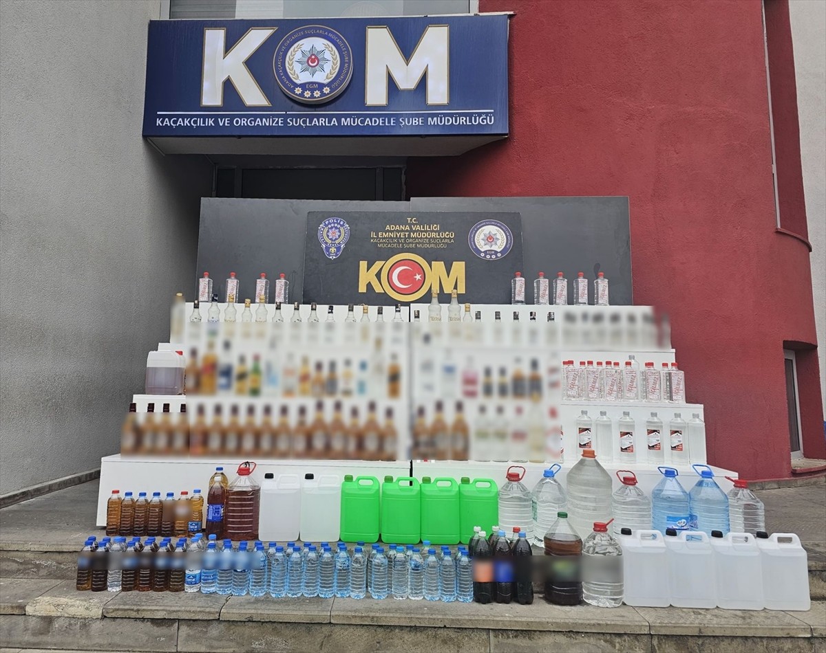 Adana'da 567 litre sahte içki ele geçirilen operasyonda 4 kişi gözaltına alındı.