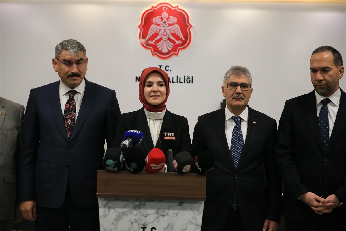 Aile ve Sosyal Hizmetler Bakanı Mahinur Özdemir Göktaş, çeşitli temaslarda bulunmak üzere geldiği...