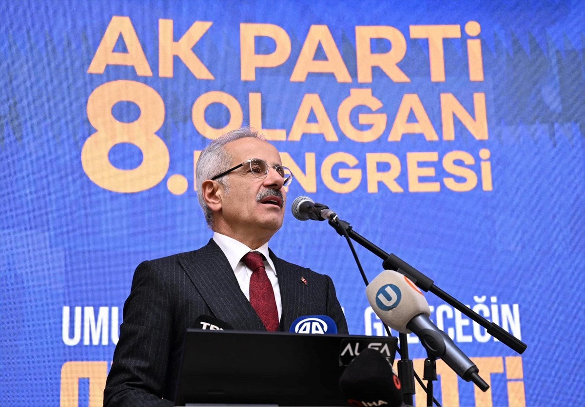 AK Parti Bayburt 8. Olağan İl Kongresi, Çoruh Kültür Merkezi'nde gerçekleştirildi.  Kongreye...
