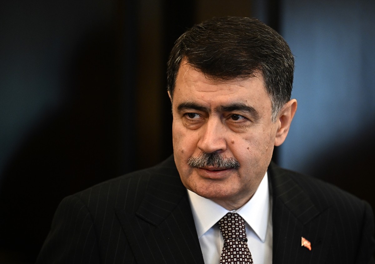 Ankara Valisi Vasip Şahin, yılbaşı dolayısıyla kent genelinde alınacak tedbirlere ilişkin Ankara...