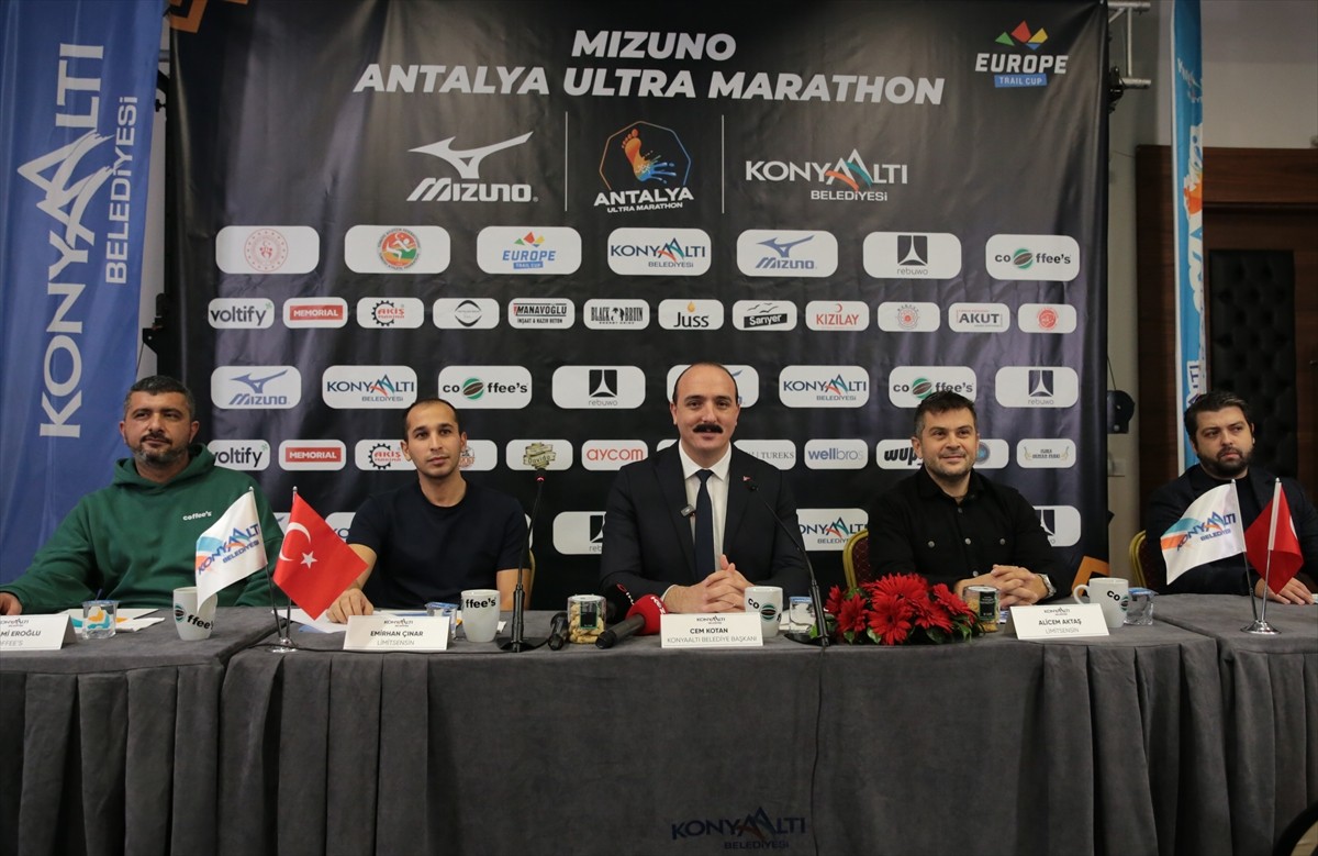 Antalya'da bu yıl dördüncüsü düzenlenecek Antalya Ultra Maratonu ile ilgili Konyaaltı...