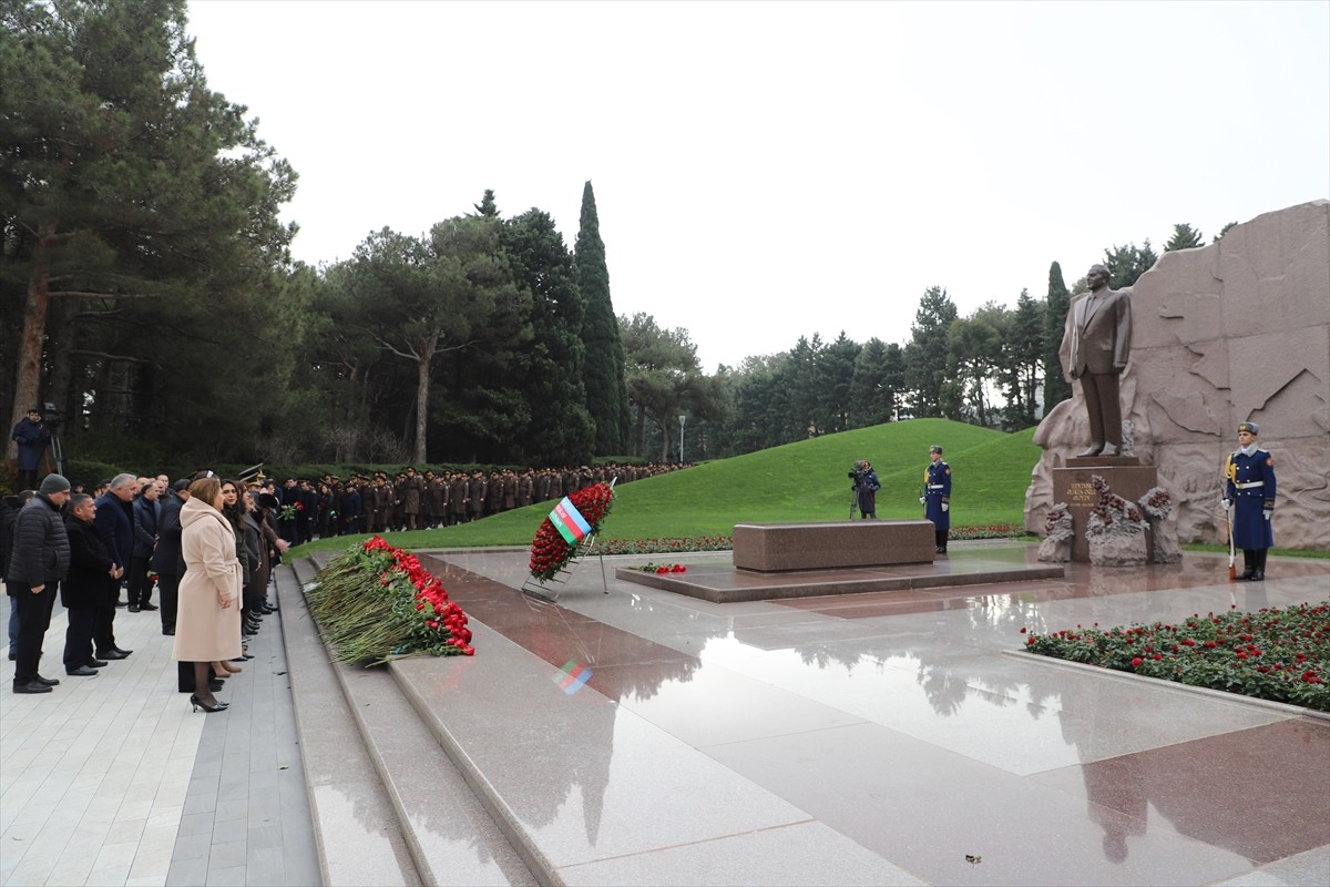 Azerbaycan'ın ulusal lideri Haydar Aliyev'in vefatının 21. yılı dolayısıyla anma töreni...