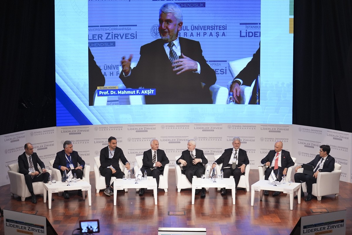 Bu yıl ikincisi düzenlenen İstanbul Üniversitesi-Cerrahpaşa Liderler Zirvesi, “Yerli Teknolojiler...