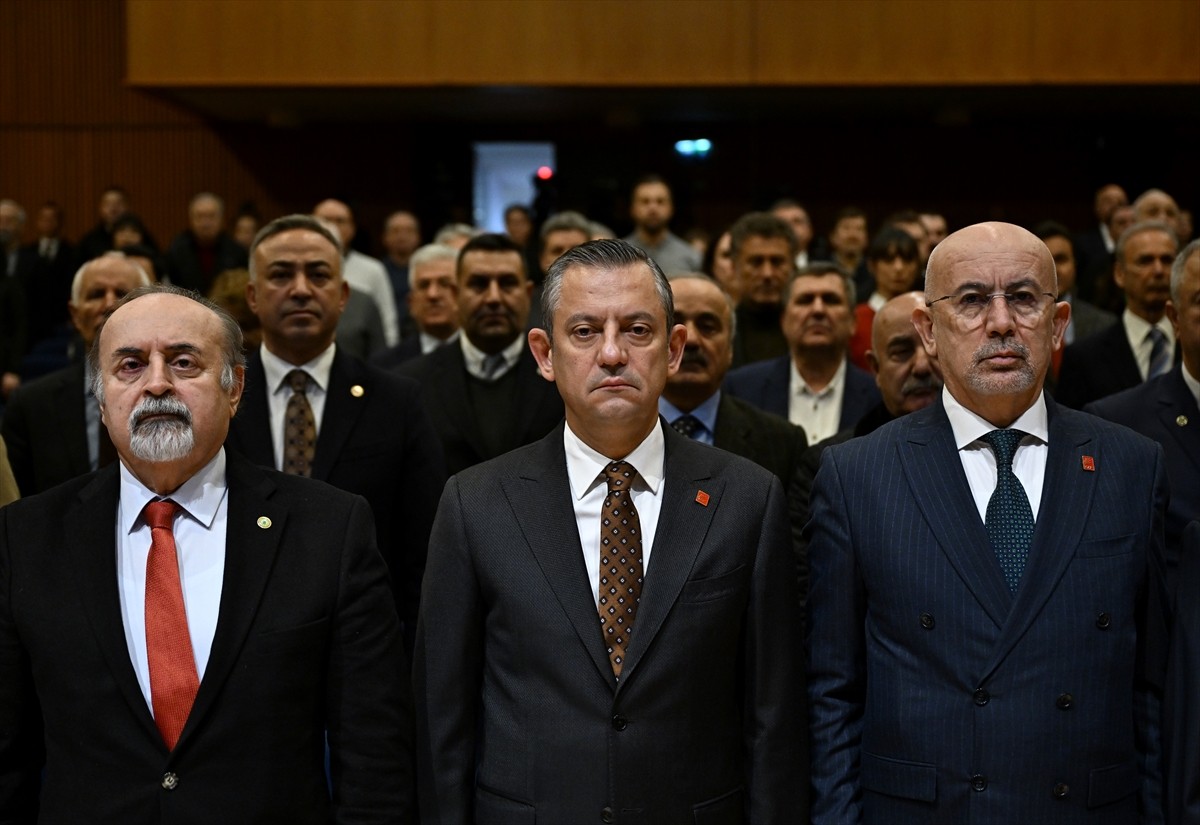 CHP Genel Başkanı Özgür Özel (ortada), Türkiye Ormancılar Derneğinin kuruluşunun 100. yılı...