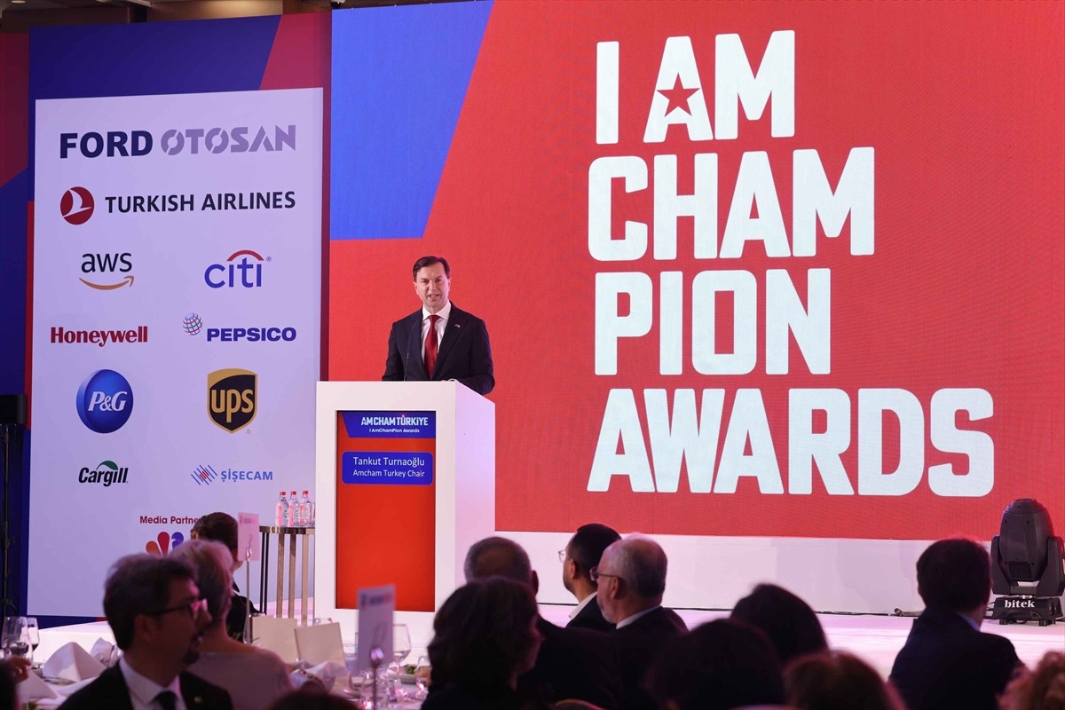 Cumhurbaşkanlığı Yatırım Ofisi Başkanı Ahmet Burak Dağlıoğlu, Amerikan Şirketler Derneği (AmCham)...