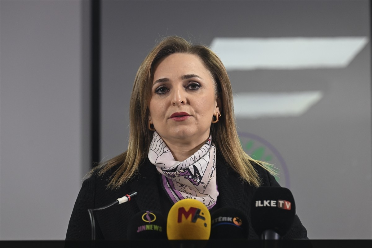 DEM Parti Sözcüsü Ayşegül Doğan, partisinin genel merkezinde düzenlediği basın toplantısında...