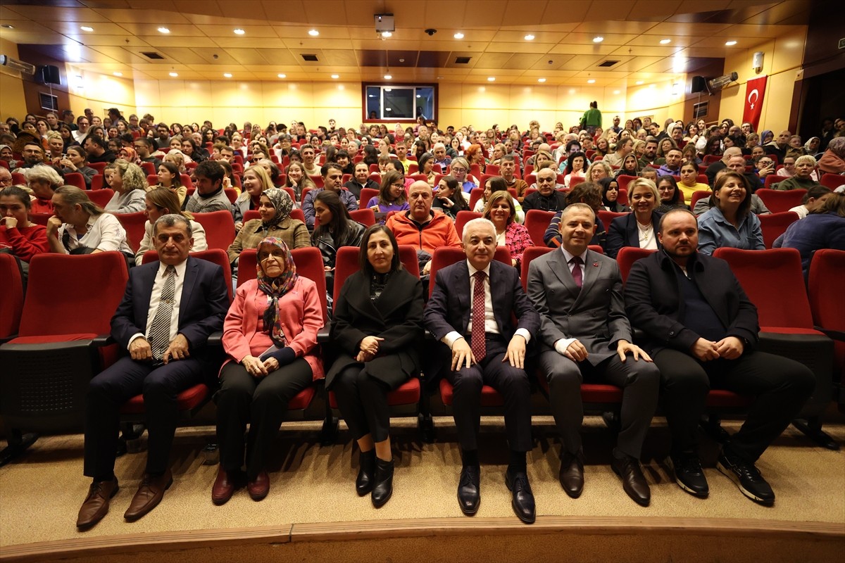 Devlet Opera ve Balesi Genel Müdürlüğünce 1. Anadolu Opera ve Bale Festivali kapsamında "Öylesine...