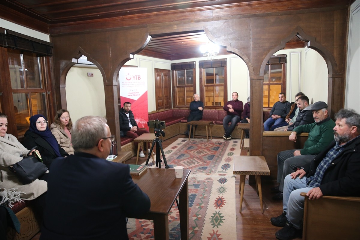 Edirne'de, Balkan Strateji ve Kültürel Araştırmalar Derneği tarafından "Balkanlar ve Edirne"...