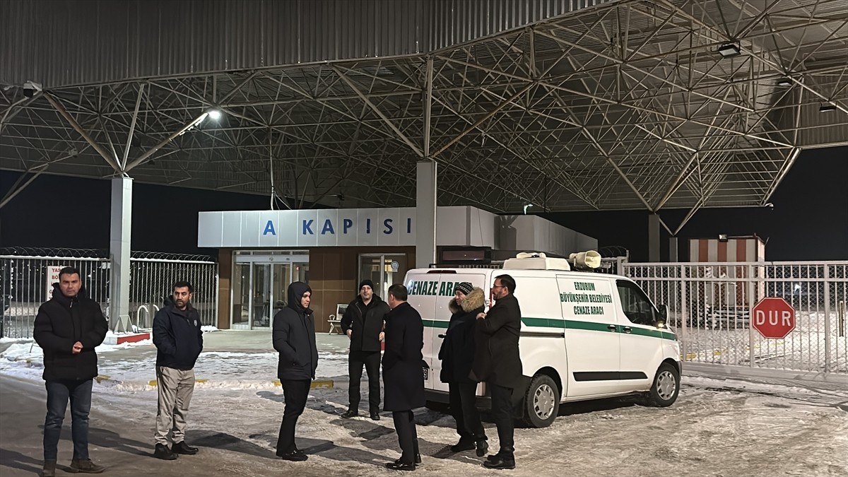 Erzurum'un Palandöken Dağı'nda meydana gelen çığda hayatını kaybeden milli sporcu Emre Yazgan'ın...