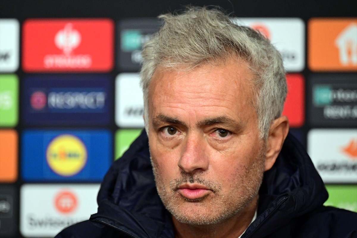 Fenerbahçe Teknik Direktörü Jose Mourinho, UEFA Avrupa Ligi'nin 6. haftasında karşılaşacakları...