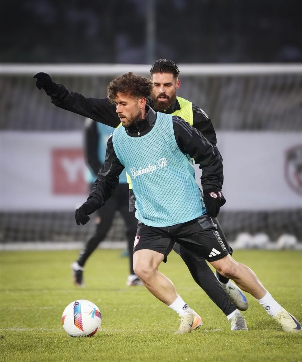 Gaziantep FK, Trendyol Süper Lig'in 18. haftasında Kasımpaşa ile oynayacağı maçın hazırlıklarına...