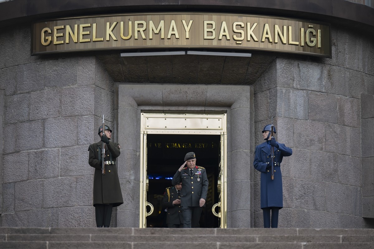 Genelkurmay Başkanı Orgeneral Metin Gürak, Suudi Arabistan Genelkurmay Başkanı Orgeneral Feyyaz...