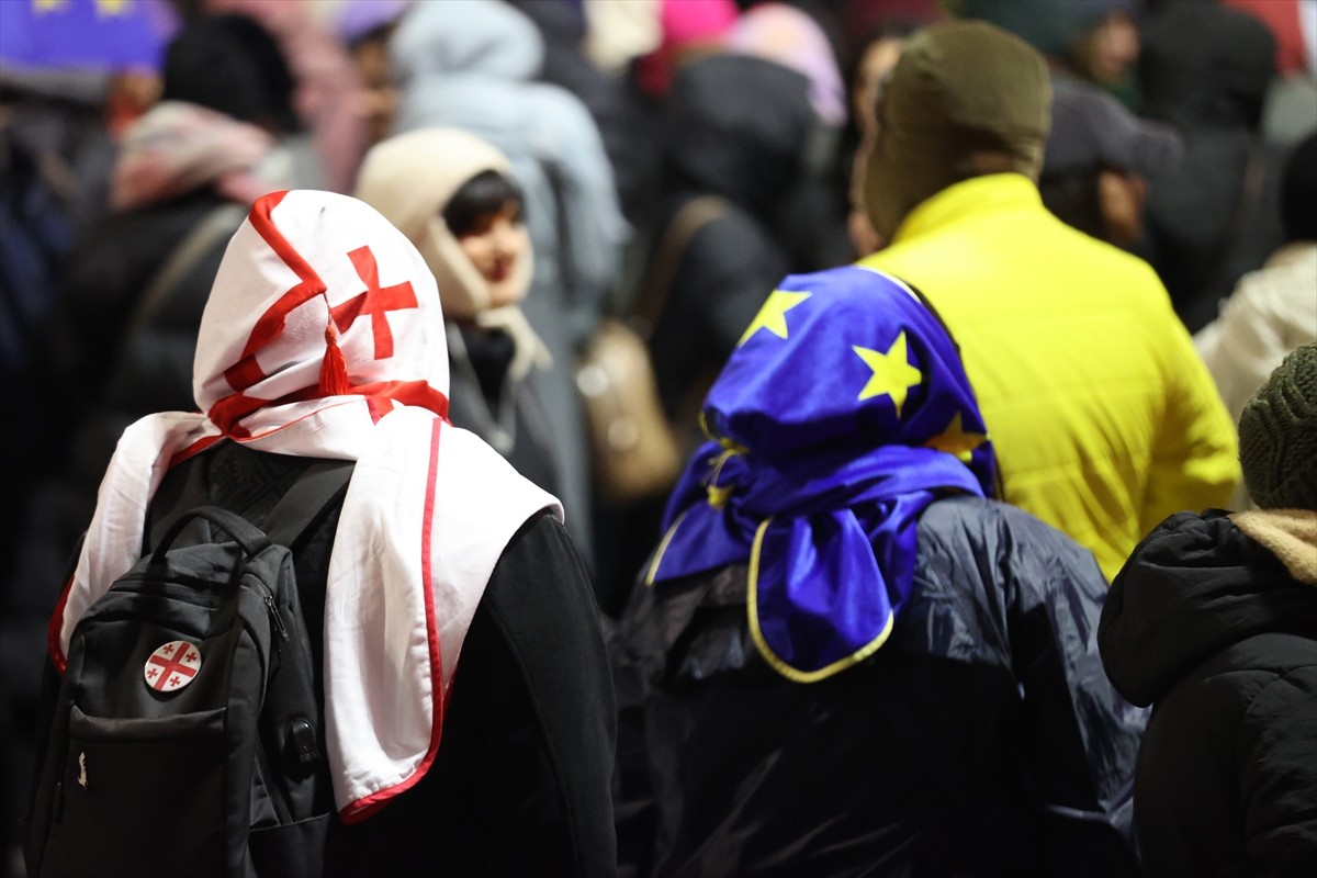 Gürcistan'ın Avrupa Birliği'ne (AB) katılım müzakerelerin başlatılması sürecinin 4 yıllığına...