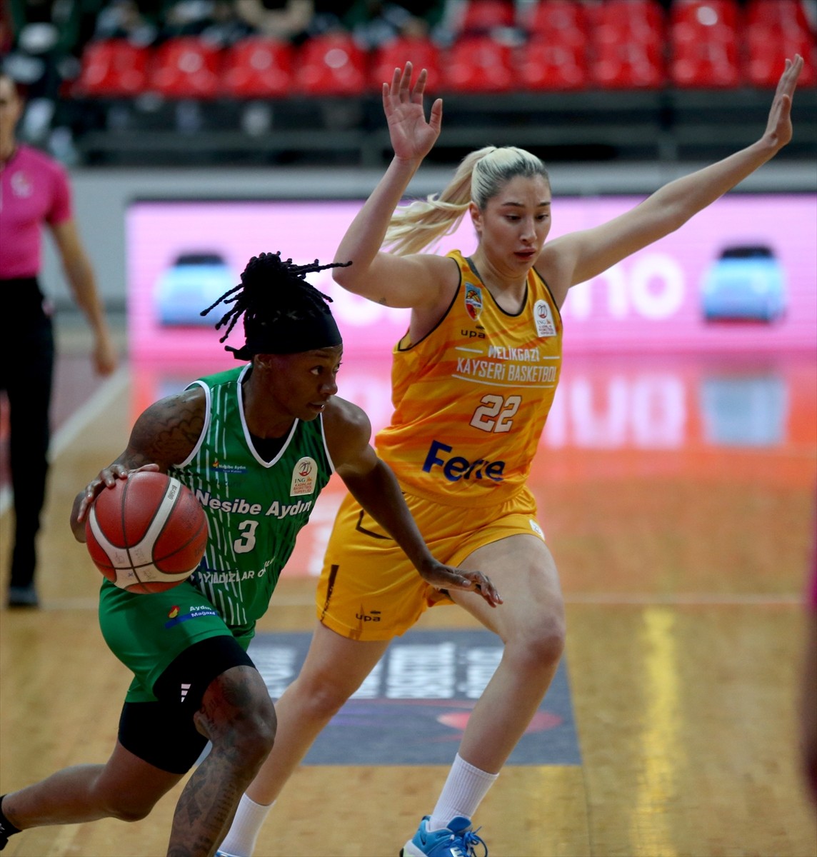 ING Kadınlar Basketbol Süper Ligi'nin 12. haftasında Nesibe Aydın, deplasmanda Melikgazi Kayseri...