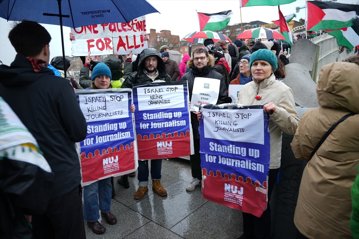 İrlanda'nın başkenti Dublin'de, yeni yıl arifesinde Filistin halkına destek amacıyla "Filistin’e...