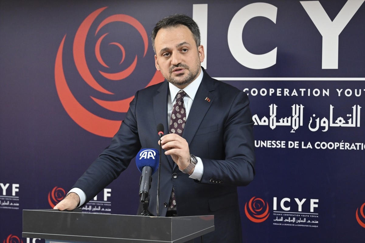 ⁠İslam İşbirliği Gençlik Forumu'nun (ICYF) kuruluşunun 20. yıl dönümü münasebetiyle İstanbul'da...