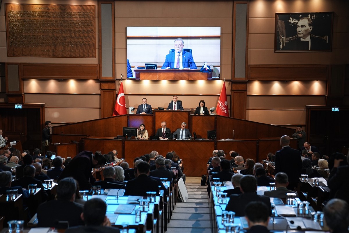 İstanbul Büyükşehir Belediyesi (İBB) Meclisi aralık ayı toplantılarının birinci oturumu, Meclis 1....