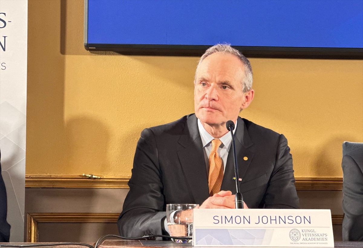 İsveç'in başkenti Stockholm'de 2024 Nobel Fizik, Kimya ve Ekonomi ödüllerini kazanan 7 bilim...