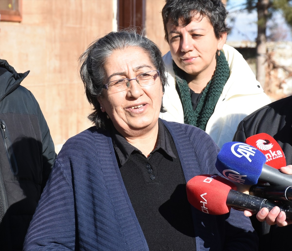 Kahramanmaraş merkezli depremlerin etkilediği Malatya'nın Doğanşehir ilçesinde depreme dayanıklı...