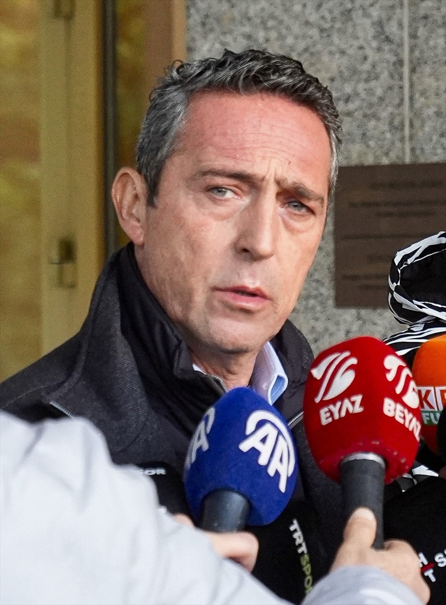 Kulüpler Birliği Vakfı Toplantısı Süper Lig ve 1. Lig ekiplerinin yetkililerinin katılımıyla...