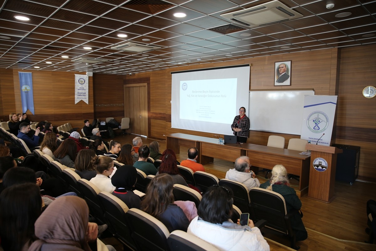 Marmara Üniversitesi Sağlık Hizmetleri Meslek Yüksekokulu Öğretim Üyesi Prof. Dr. Meral Yüksel...