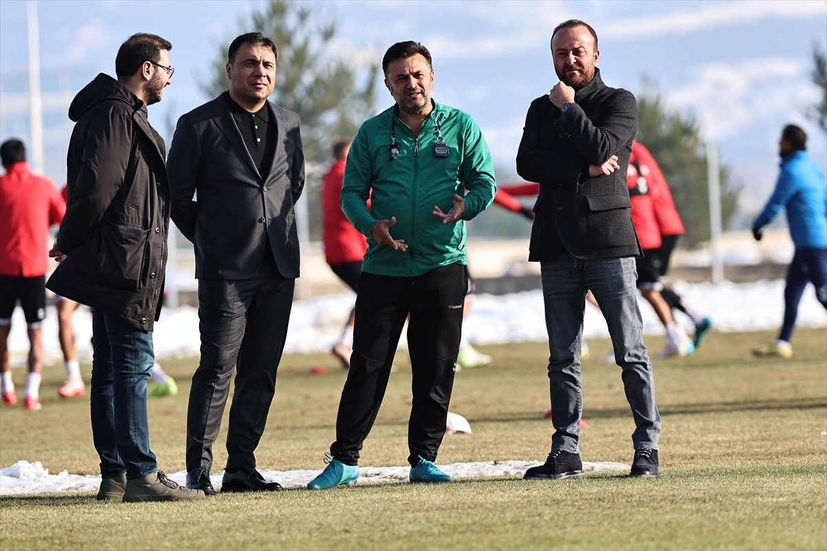 Net Global Sivasspor, Trendyol Süper Lig'in 15. haftasında sahasında Galatasaray ile oynayacağı...