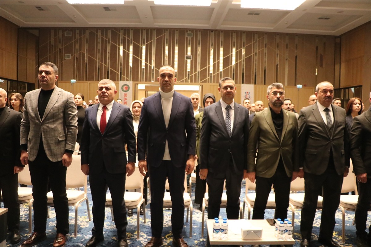 Öz Sağlık-İş Sendikası Erzurum 2 No'lu Şube Başkanı Oktay Bağaçlı oldu. Şubenin kentteki bir...