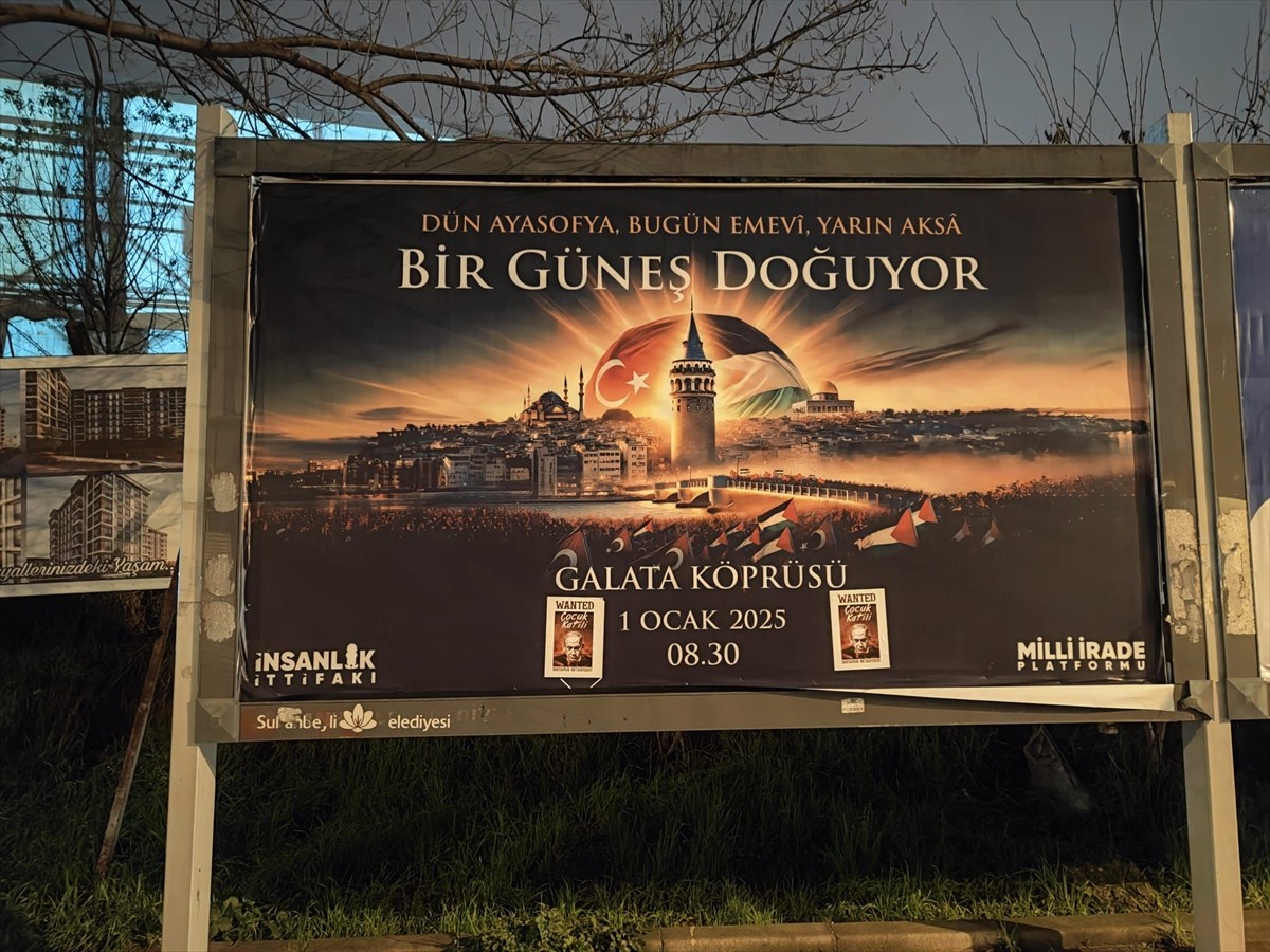 "İnsanlık İttifakı" adıyla bir araya gelen bir grup genç, Gazze'de yaşanan soykırıma dikkati...