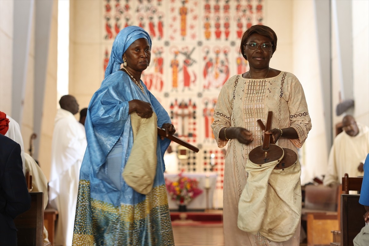 Senegal'de Başkent Dakar'a yaklaşık 50 kilometre mesafedeki Keur Moussa köyündeki ünlü Keur Moussa...