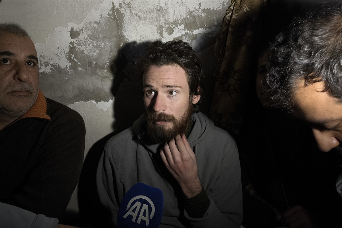 Suriye’de kaybolan ABD vatandaşı Travis Pete Timmerman, devrilen rejimin Sednaya Hapishanesi’nden...