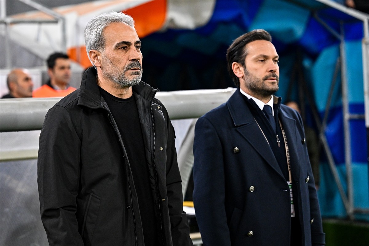 Trendyol Süper Lig'in 16. haftasında Adana Demirspor ile Beşiktaş, Yeni Adana Stadyumu'nda...