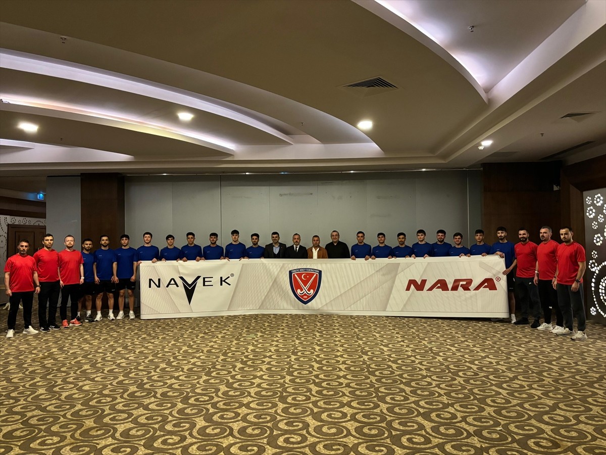 Türkiye Hokey Federasyonu ile Navek şirketi arasında sponsorluk anlaşması yapıldı. Türkiye Hokey...