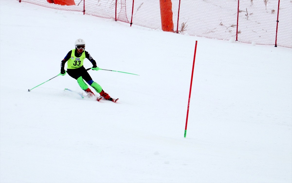 Türkiye Kayak Federasyonu, Türkiye'nin kayaktaki başarısını artırmak ve dünya sıralamasında ilk...