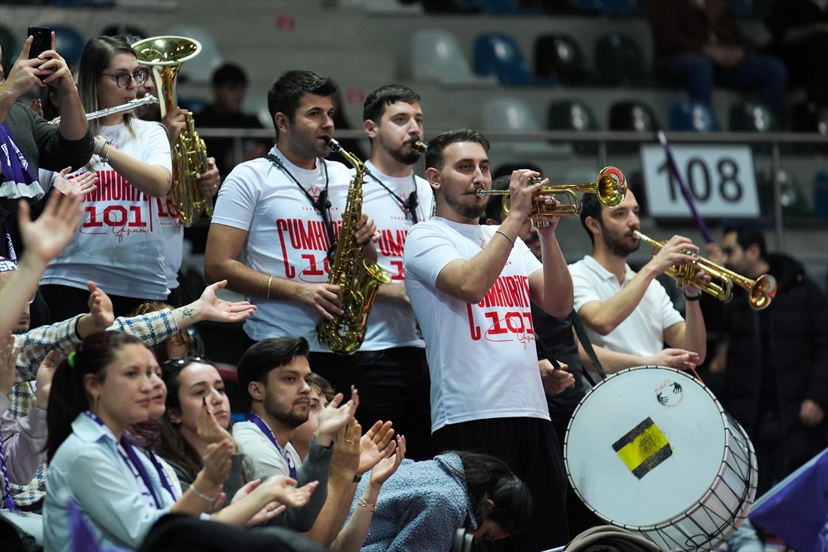 Vodafone Sultanlar Ligi'nin 13. haftasında Zerenspor ile Keçiören Belediyesi Sigorta Shop...