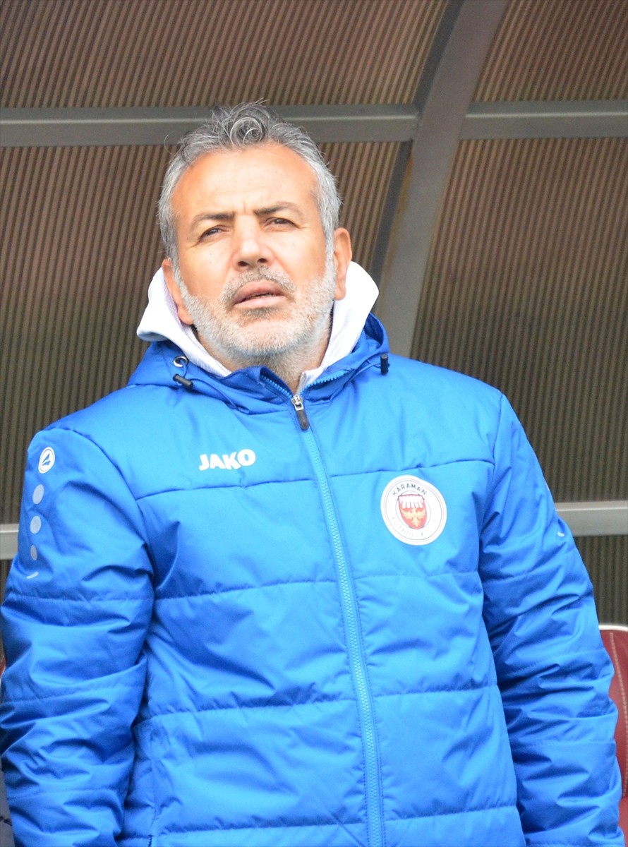 Ziraat Türkiye Kupası 4. tur maçında Karaman Futbol Kulübü ile Esenler Erokspor, Yeni Karaman...