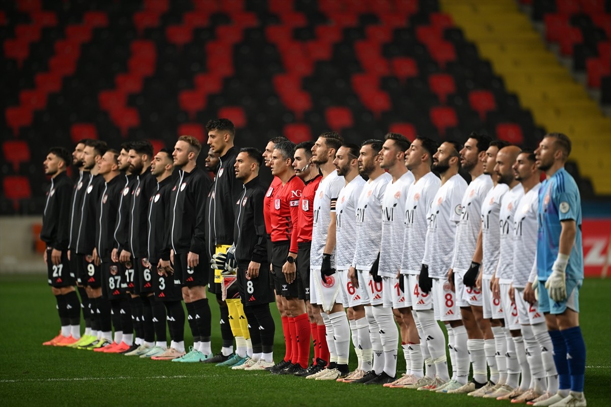 Ziraat Türkiye Kupası 4. turunda Gaziantep FK ile Batman Petrolspor, Gaziantep Büyükşehir...