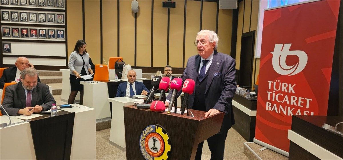 Afyonkarahisar'da Ticaret ve Sanayi Odası'nda "Ege İhracatçıları Buluşmaları" programı...