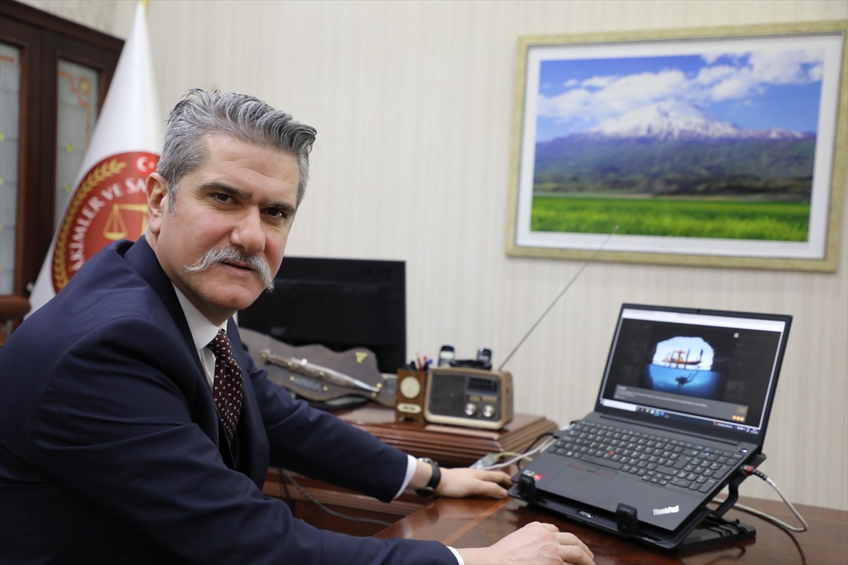 Ağrı Cumhuriyet Başsavcısı Adem Çalış, Anadolu Ajansının (AA) gözünden 2024'e damga vuran olaylara...