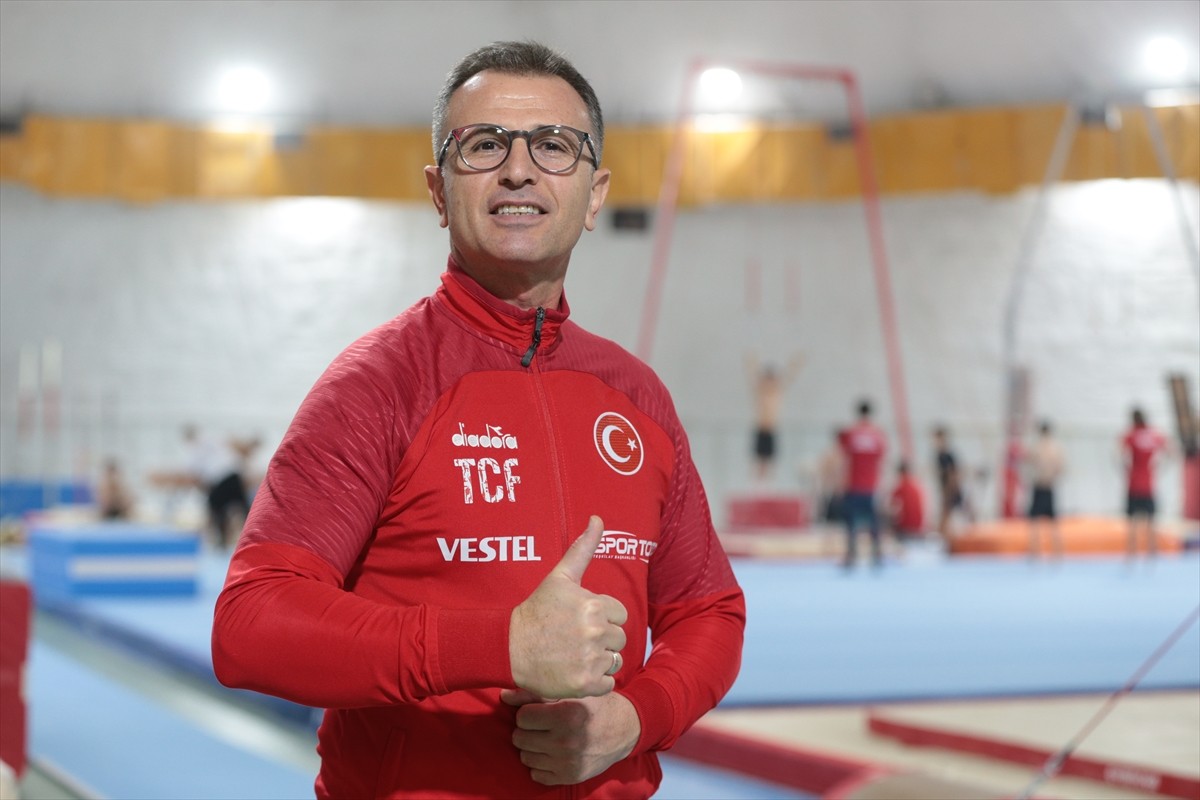 Artistik Cimnastik Erkek Milli Takımı, 20-23 Mart'ta Antalya'da düzenlenecek Dünya Kupası Türkiye...