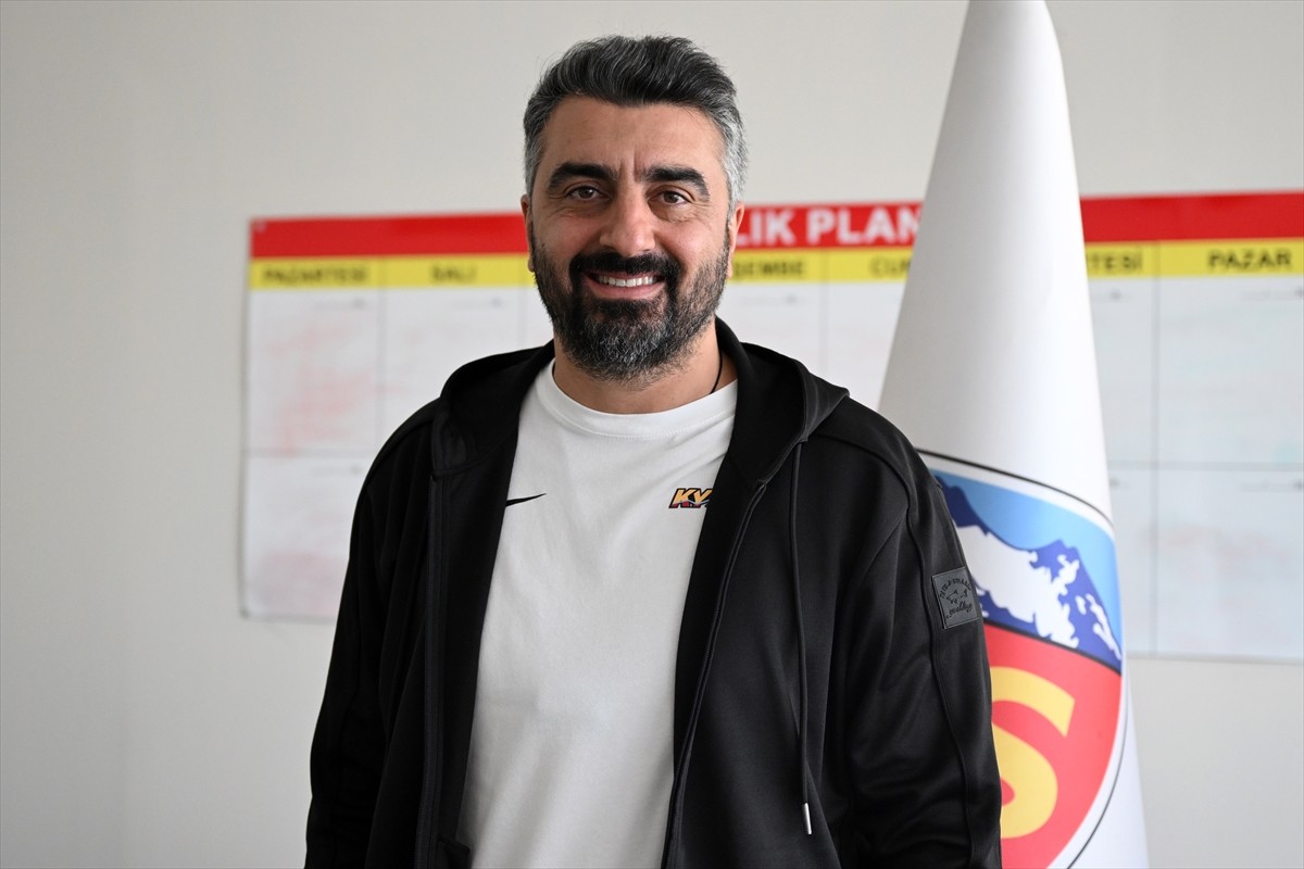 Bellona Kayserispor Teknik Direktörü Sinan Kaloğlu, AA muhabirine açıklamada bulundu.