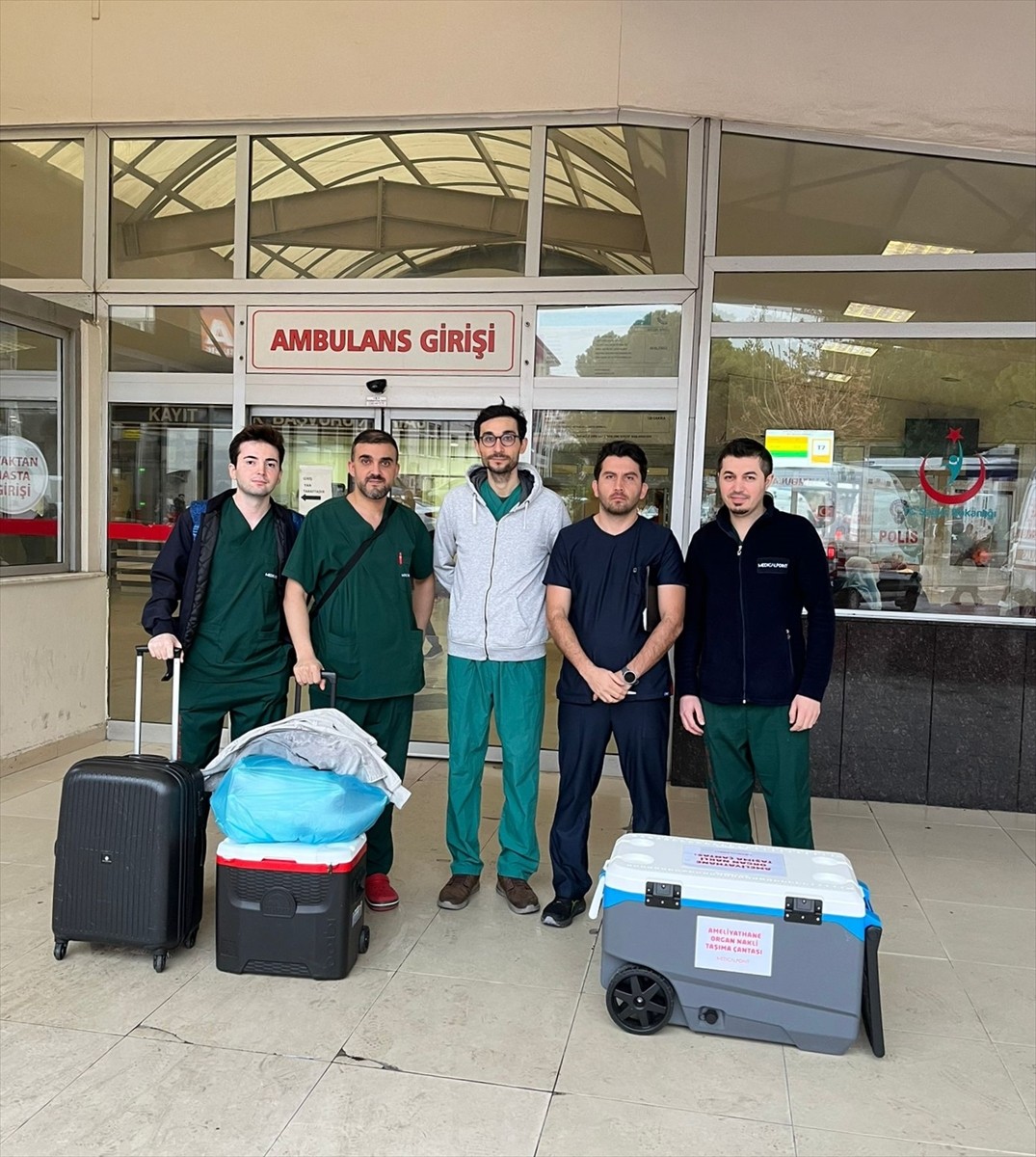 Denizli'de beyin kanaması sonucu kaldırıldığı hastanede beyin ölümü gerçekleşen 81 yaşındaki Bekir...