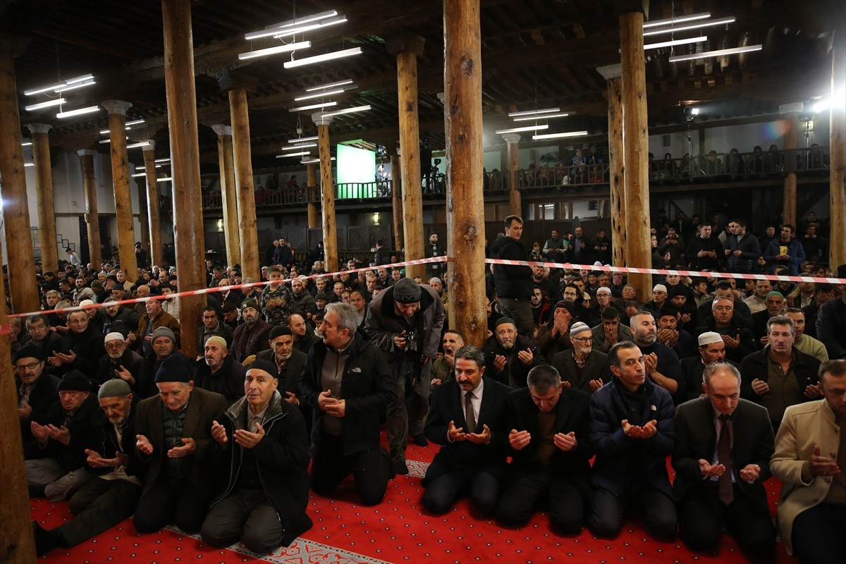 Diyanet İşleri Başkanı Ali Erbaş, Eskişehir'in Sivrihisar ilçesinde Birleşmiş Milletler Eğitim...