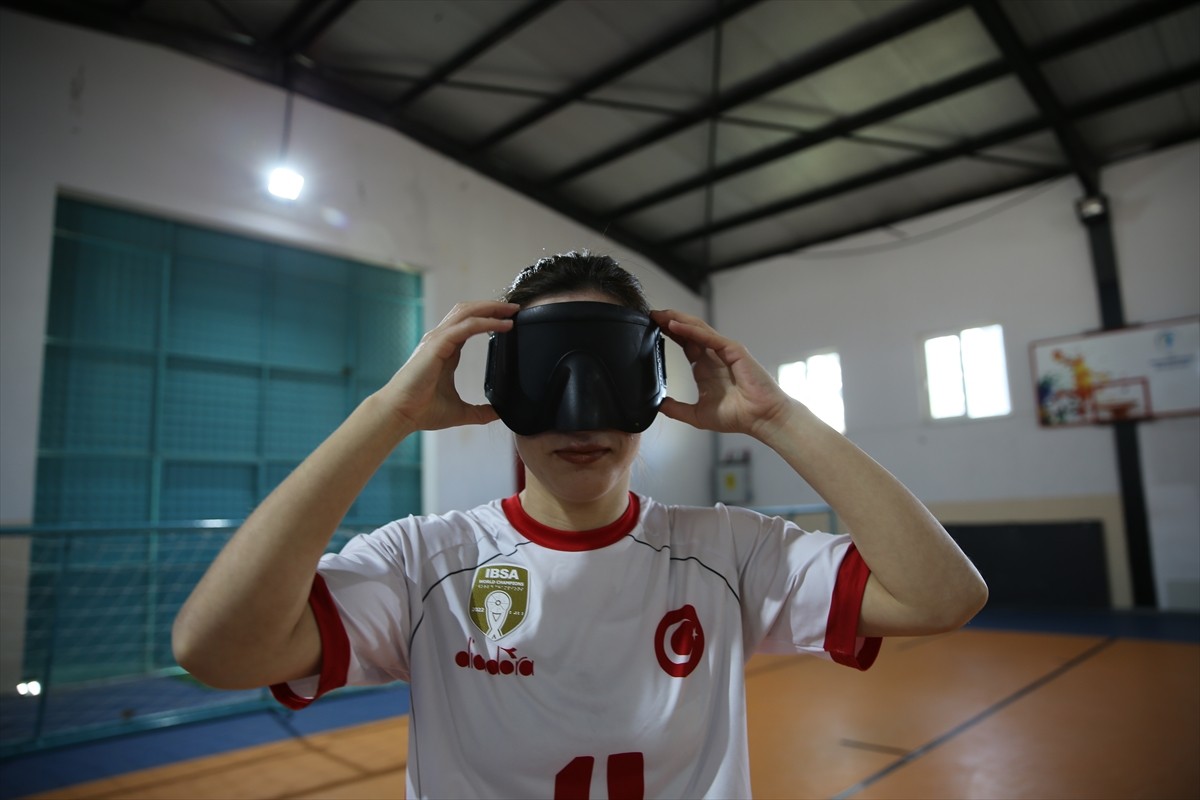 Dünya şampiyonası ve olimpiyatlarda elde ettikleri başarılarla ülkeyi gururlandıran Golbol Kadın...