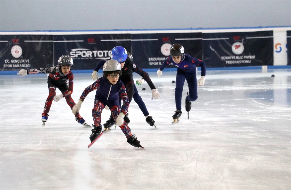 Ekonomik İşbirliği Teşkilatı (EİT) tarafından Erzurum'un "2025 Turizm Başkenti" ilan edilmesiyle...
