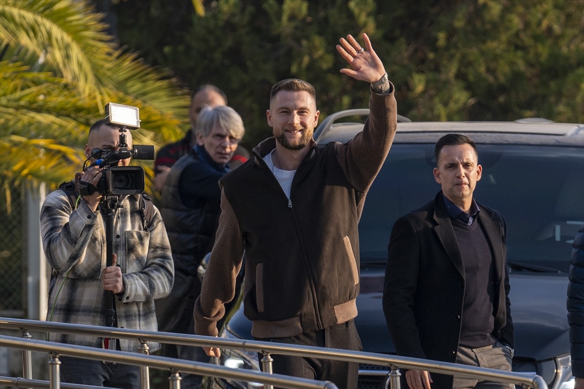 Fenerbahçe'nin transfer görüşmelerine başladığını duyurduğu Slovak savunma oyuncusu Milan...