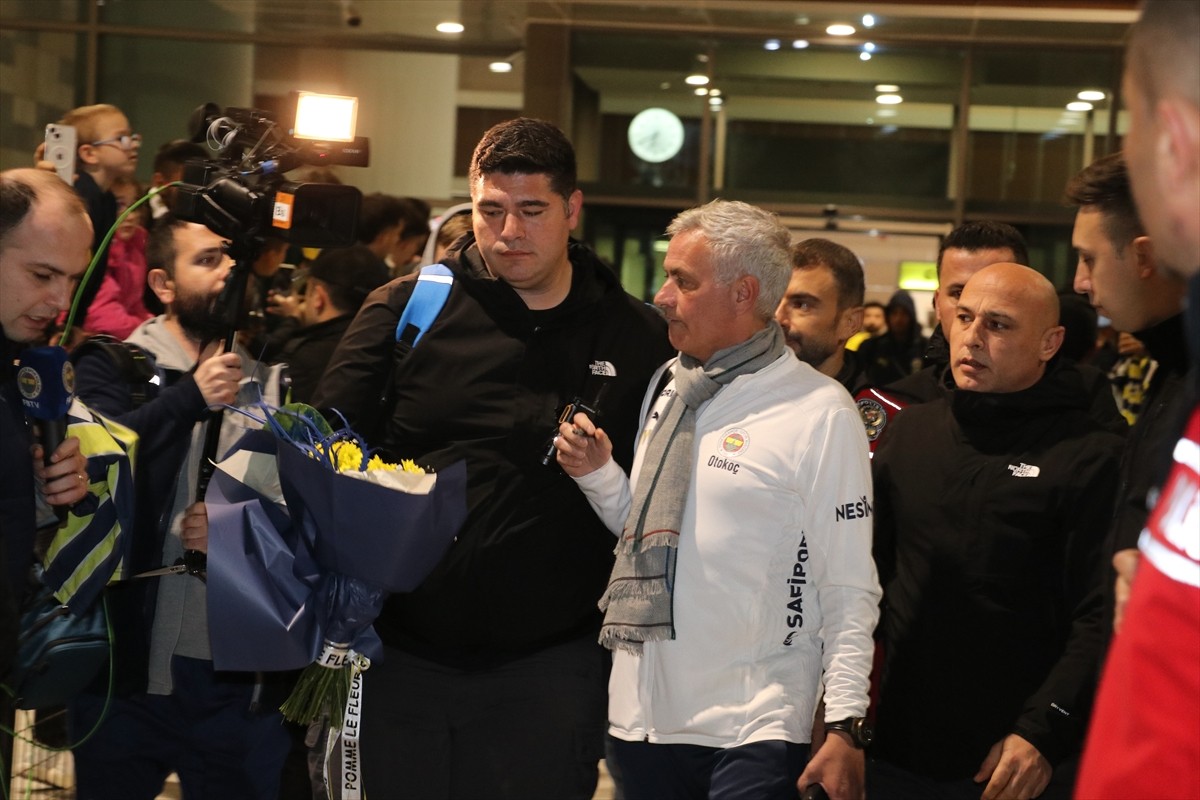 Fenerbahçe, Trendyol Süper Lig'in 20. haftasında yarın Adana Demirspor ile yapacağı karşılaşma...