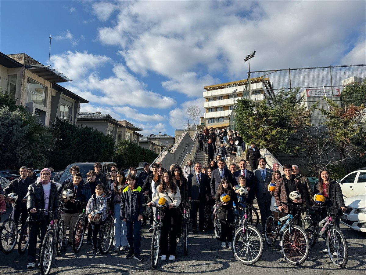 Fetullahçı Terör Örgütü'nün (FETÖ) darbe girişimi sırasında şehit düşen Fatih Satır'ın babası...