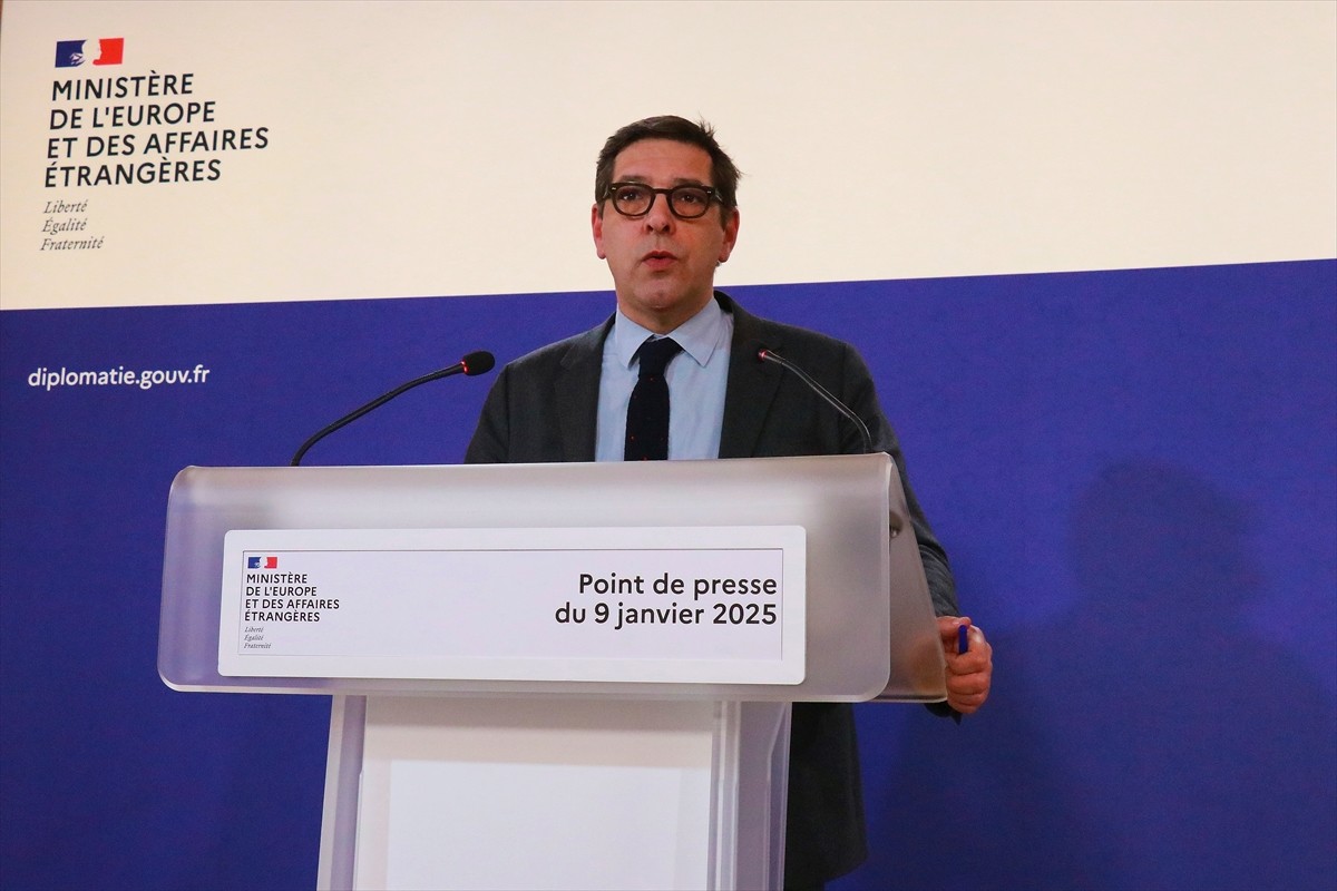 Fransa Dışişleri Bakanlığı Sözcüsü Christophe Lemoine, Fransa'nın başkenti Paris'teki Quai...