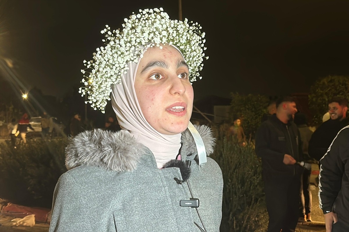 Gazze'deki ateşkes ve esir takası anlaşması kapsamında serbest bırakılan Filistinli üniversite...